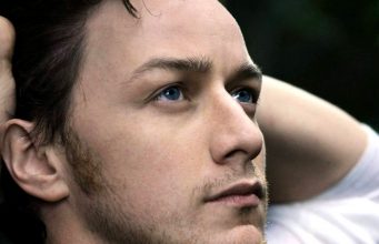 Как узнать, влюблен ли мужчина, по его жестам Как узнать, влюблен ли мужчина, по его жестам